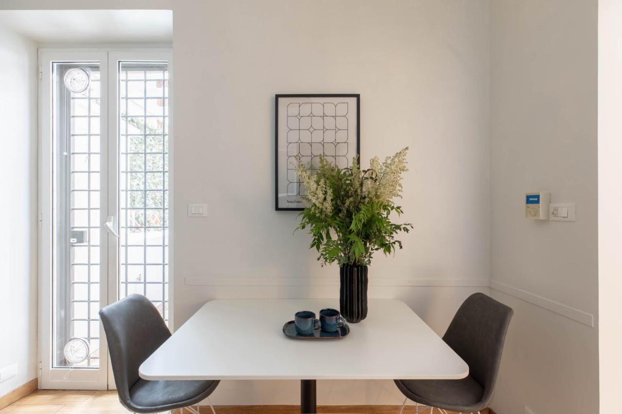 ローマIflat Blue Cozy Loft Near Saint Peterアパートメント エクステリア 写真